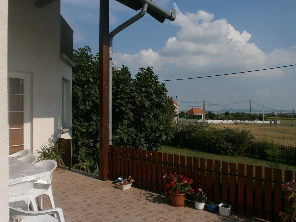Feher Rozsa Apartman Cserszegtomaj Dış mekan fotoğraf