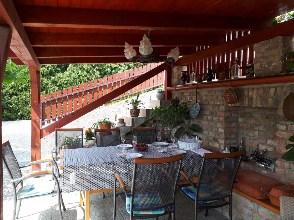 Feher Rozsa Apartman Cserszegtomaj Dış mekan fotoğraf